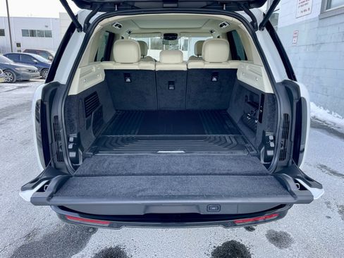 Used 2023 Land Rover Range Rover SE image 36