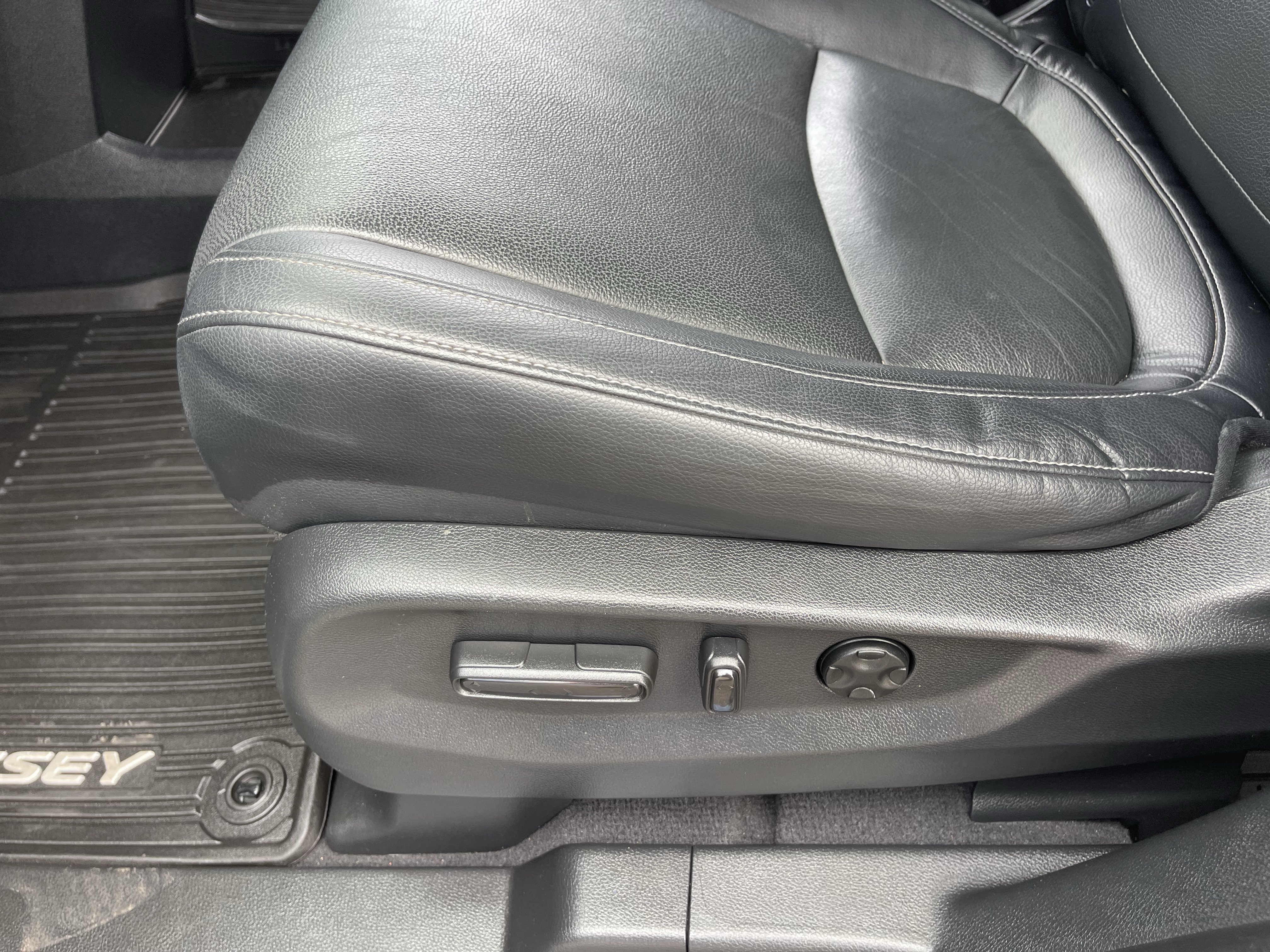 Used 2021 Honda Odyssey Touring image 21