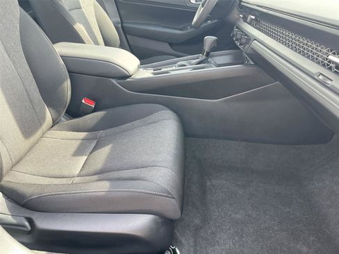 Used 2024 Honda Accord EX image 19