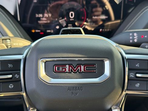 New 2026 GMC Yukon Elevation image 25