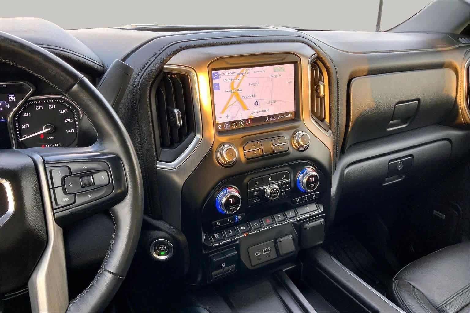 Used 2020 GMC Sierra 2500 Denali w/ Denali Ultimate Package AWD/4WD image 7
