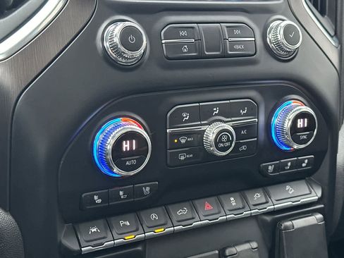 Used 2021 GMC Sierra 1500 AT4 w/ AT4 Value Package image 19