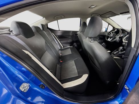 Used 2021 Nissan Versa SV image 27