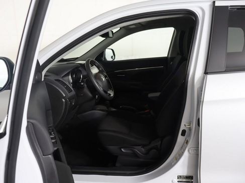 Used 2023 Mitsubishi Outlander Sport AWD image 25