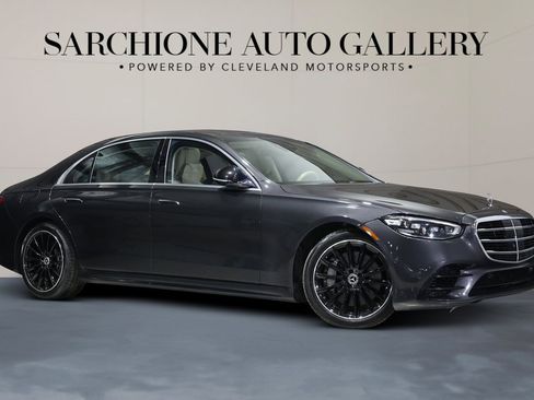 Used 2022 Mercedes-Benz S 580 4MATIC Sedan image 1