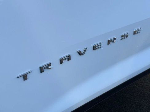 New 2026 Chevrolet Traverse LT w/ Driver Confidence Package FWD image 8