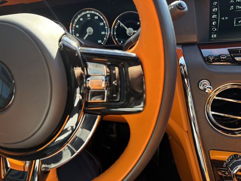 Certified 2024 Rolls-Royce Cullinan w/ Dark Exterior Package AWD/4WD image 45