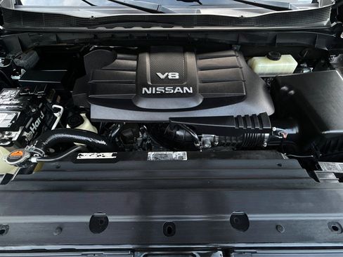 Used 2019 Nissan Titan Platinum Reserve image 10