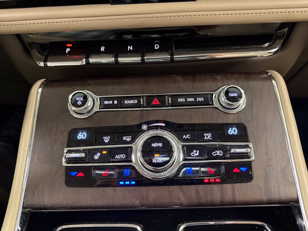 Used 2020 Lincoln Aviator Reserve w/ Equipment Group 201A AWD/4WD image 32