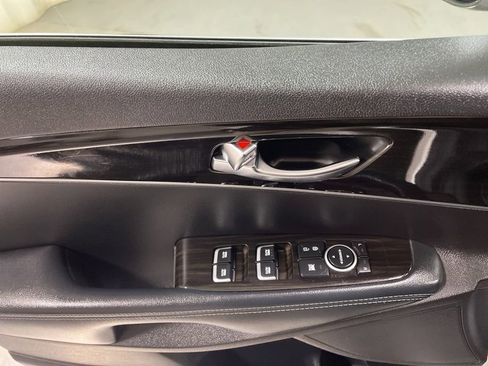 Used 2020 Kia Sorento LX image 20