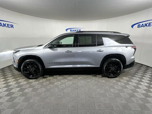 Used 2024 Chevrolet Traverse RS w/ LPO, Floor Liner Package AWD/4WD image 5