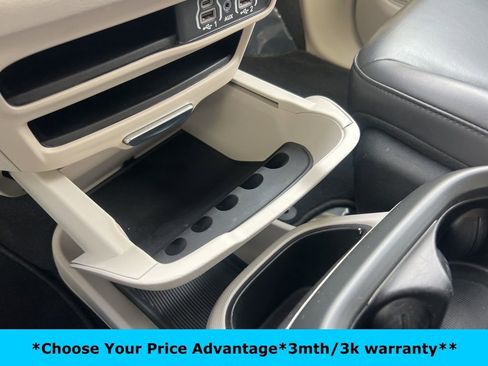 Certified 2023 Chrysler Pacifica Touring-L image 63