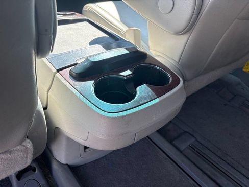 Used 2011 Toyota Sienna XLE AWD/4WD image 17