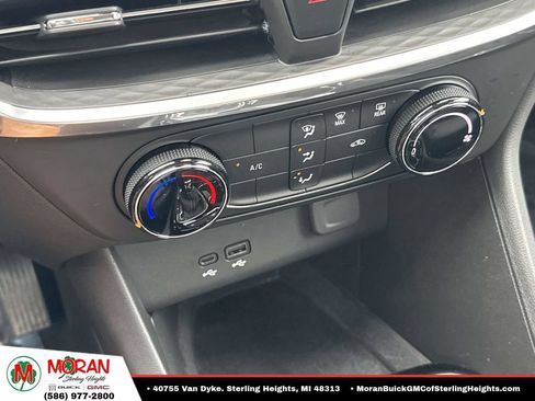 Certified 2024 Buick Encore GX Preferred FWD image 26