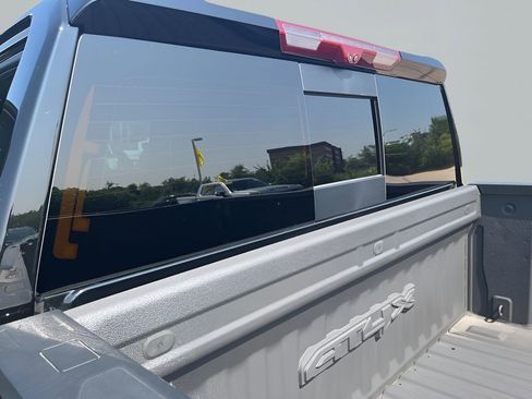 Used 2023 GMC Sierra 1500 AT4X image 41