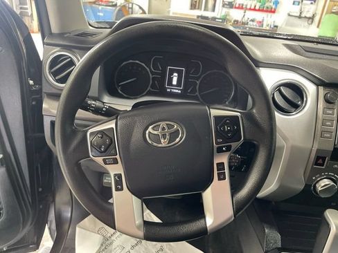 Used 2018 Toyota Tundra SR5 w/ SR5 Upgrade Package RWD image 15