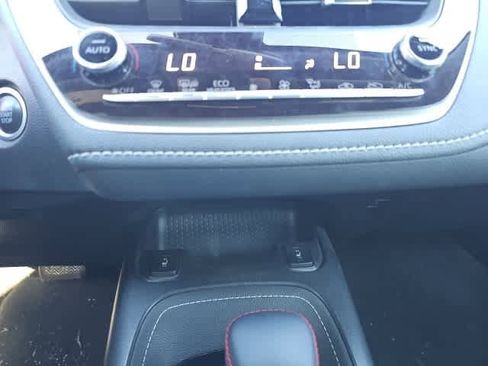 Used 2019 Toyota Corolla XSE image 16