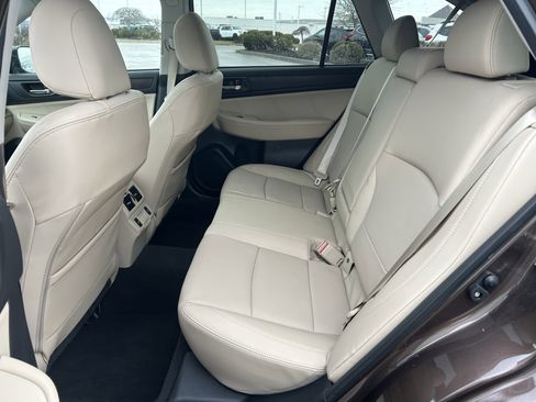 Used 2019 Subaru Outback 3.6R Limited w/ Popular Package #2 image 24
