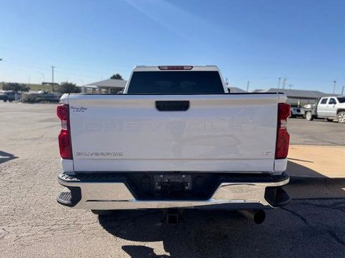Used 2025 Chevrolet Silverado 2500 LT w/ Convenience Package AWD/4WD image 5