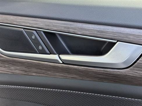 New 2025 Volkswagen Atlas SEL AWD/4WD image 28