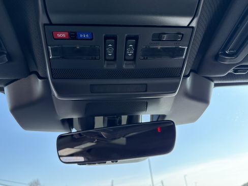 New 2026 Subaru Outback Limited AWD/4WD image 21