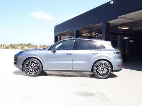 New 2026 Porsche Cayenne AWD/4WD image 2