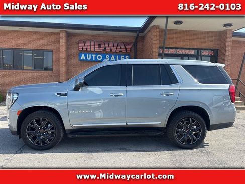 Used 2024 GMC Yukon Denali w/ Advanced Technology Package AWD/4WD image 1