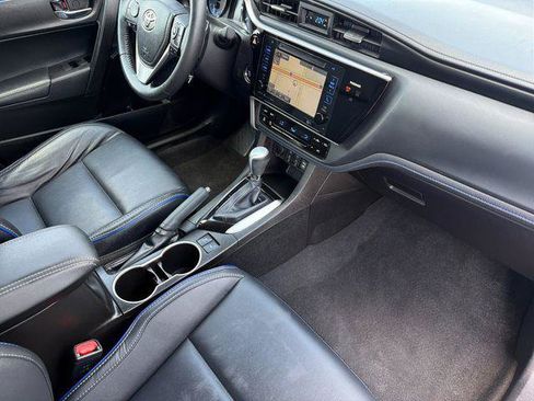 Certified 2017 Toyota Corolla XSE FWD image 17
