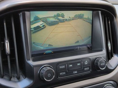 Used 2018 Chevrolet Colorado Z71 AWD/4WD image 30