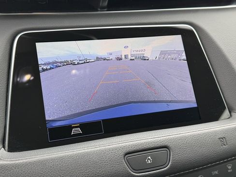 Used 2021 Cadillac XT4 Premium Luxury image 13