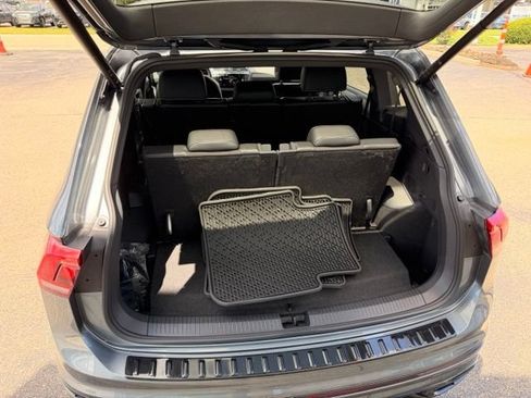 Certified 2024 Volkswagen Tiguan SE R-Line FWD image 13