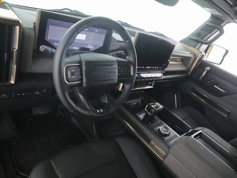 Used 2024 GMC Hummer EV 3X image 17