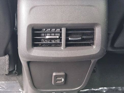 Used 2023 GMC Terrain SLT FWD image 20