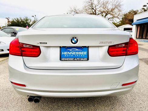 Used 2014 BMW 328i xDrive Sedan image 3