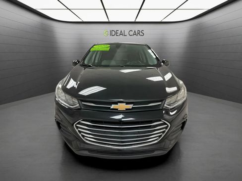 Used 2020 Chevrolet Trax LS w/ Tint and Cruise Package FWD image 2