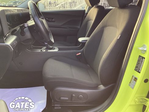 Used 2025 Hyundai Kona SEL FWD image 13