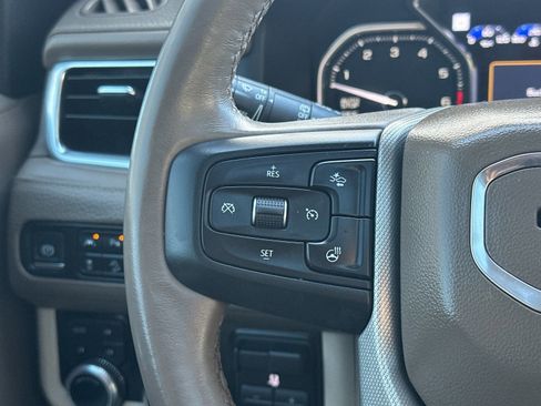Used 2021 GMC Yukon XL Denali w/ Denali Premium Package AWD/4WD image 31