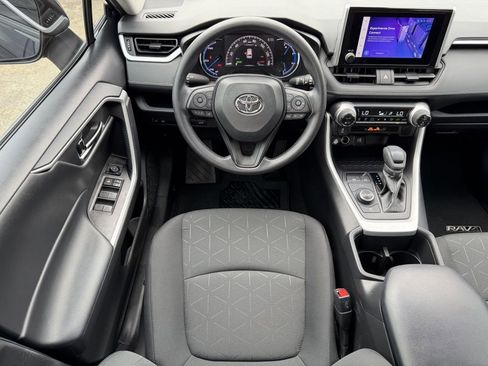 Used 2024 Toyota RAV4 XLE w/ Convenience Package AWD/4WD image 14