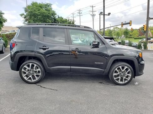 Used 2022 Jeep Renegade Limited w/ Sun, Sound & Wheels Group AWD/4WD image 11