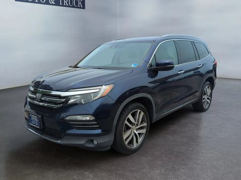 Used 2016 Honda Pilot Touring image 1