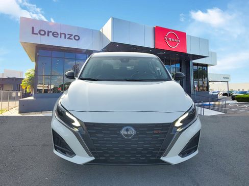 Certified 2025 Nissan Altima 2.5 SR image 2