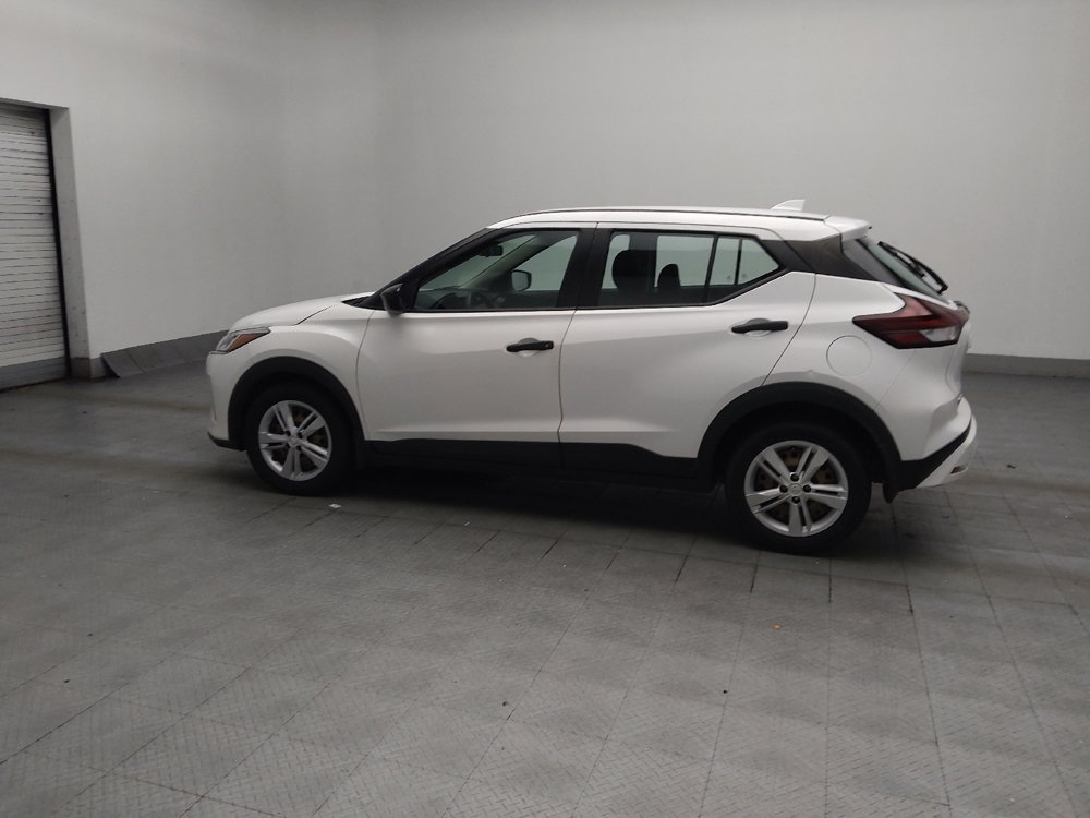 Used 2023 Nissan Kicks S FWD image 3