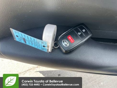 Used 2023 Toyota Prius LE FWD image 27