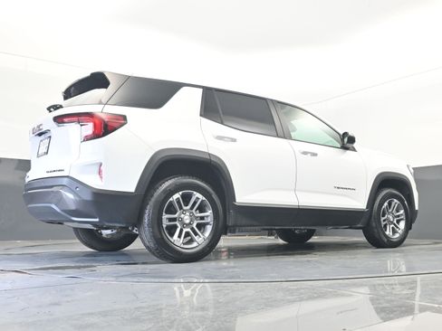 Used 2025 GMC Terrain Elevation image 17