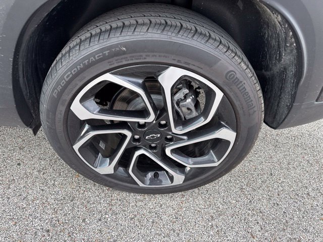 Used 2024 Chevrolet Trax RS FWD image 11
