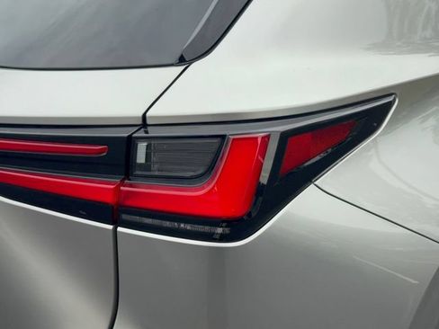 Used 2024 Lexus NX 350 AWD image 10
