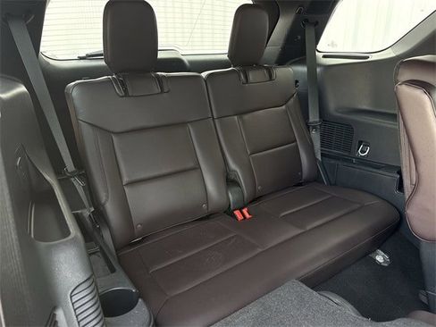 Used 2025 Ford Explorer Platinum w/ LUX Leather Package image 34
