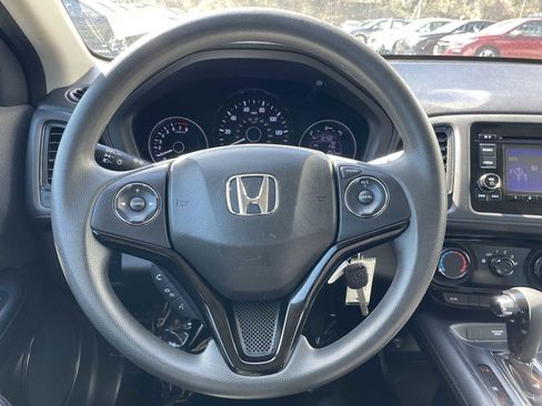 Used 2020 Honda HR-V LX image 13