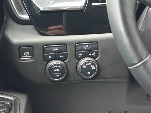 Used 2023 Chevrolet Silverado 1500 LT image 20