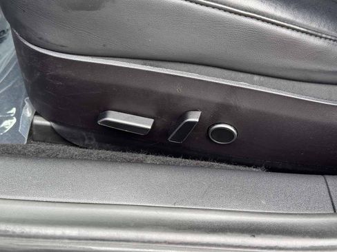 Used 2022 Tesla Model 3 Long Range AWD/4WD image 31